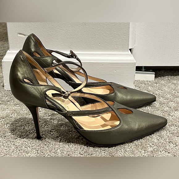 COLE HAAN Women's Patrice Cross Pump Moss Metallic Size 8 B EUC - Picture 10 of 10